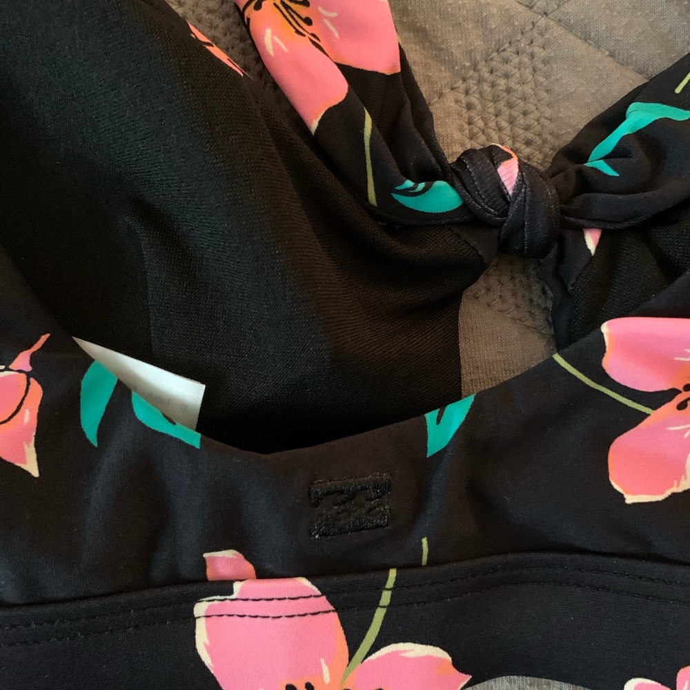 Billabong Bikini Top Swimwear - Picture 5 of 7